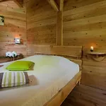 Camping Les De Fontfroide Saint-Antoine (Isere)