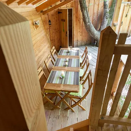 Campsite Les De Fontfroide Saint-Antoine (Isere)